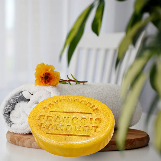 🌿🧼 Turmeric Soap - Your Ally for a Radiant Skin